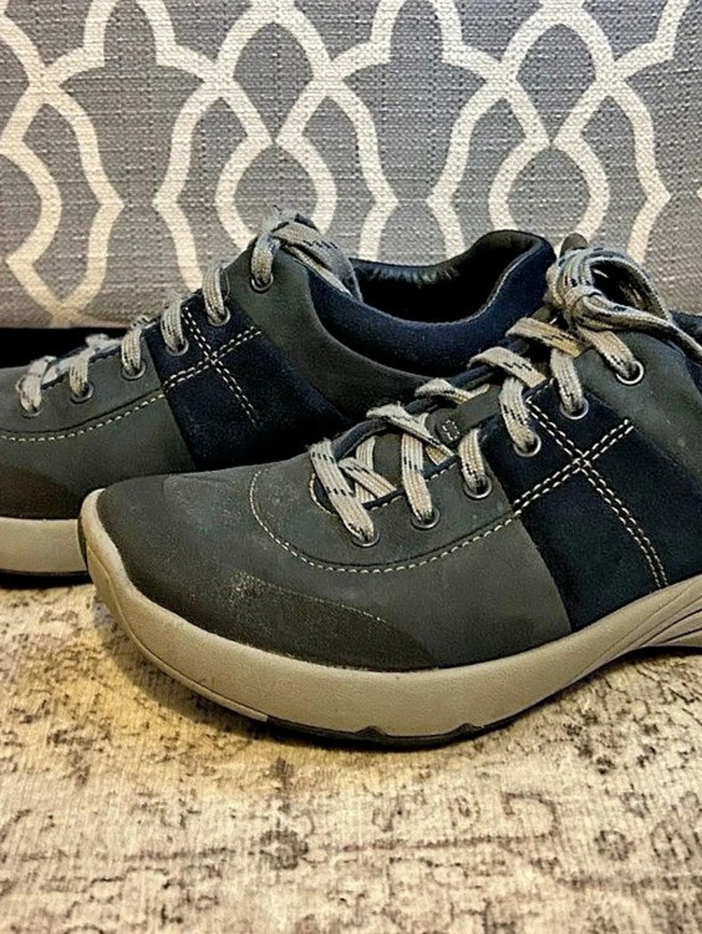 Clarks Wave Walk Lace-Up Walking Shoes Women's Navy & Gray Sneakers